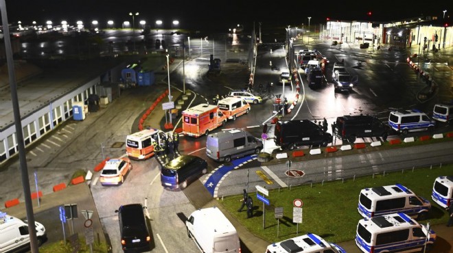 Havalimanında rehine krizi: Silahlı bir kişi aracıyla aprona girdi